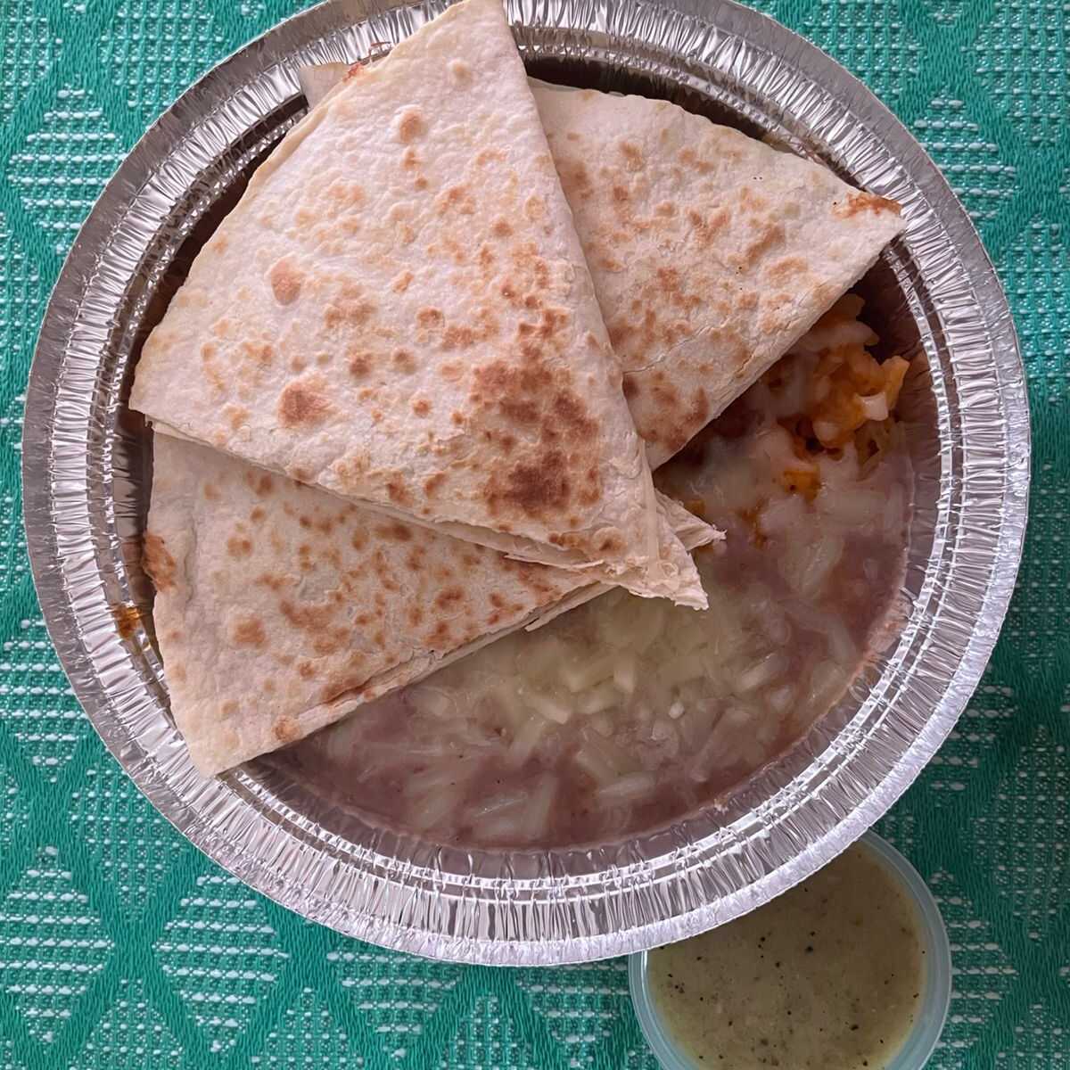 Quesadilla Con Queso