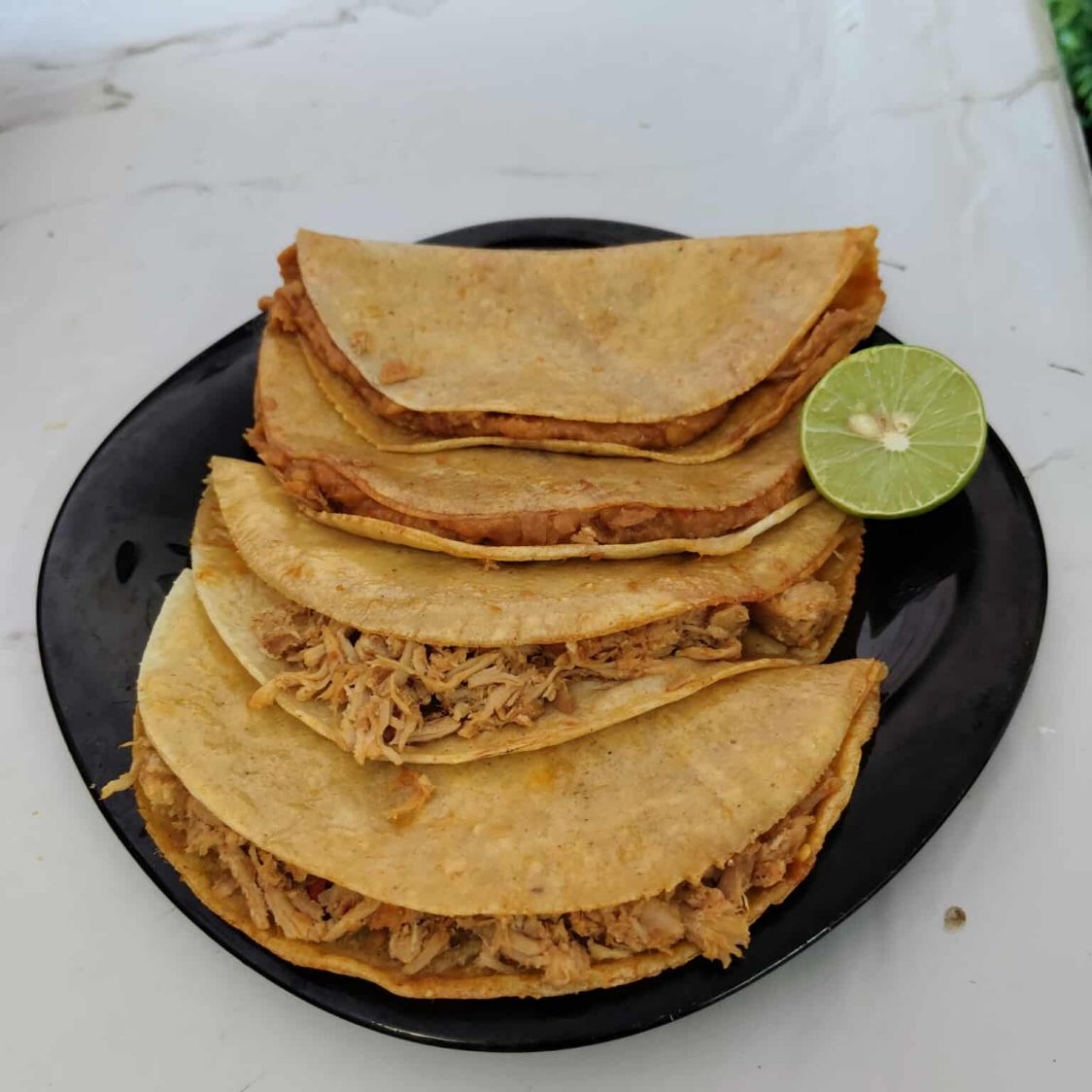 4 Tuxpeños (carne y frijol)