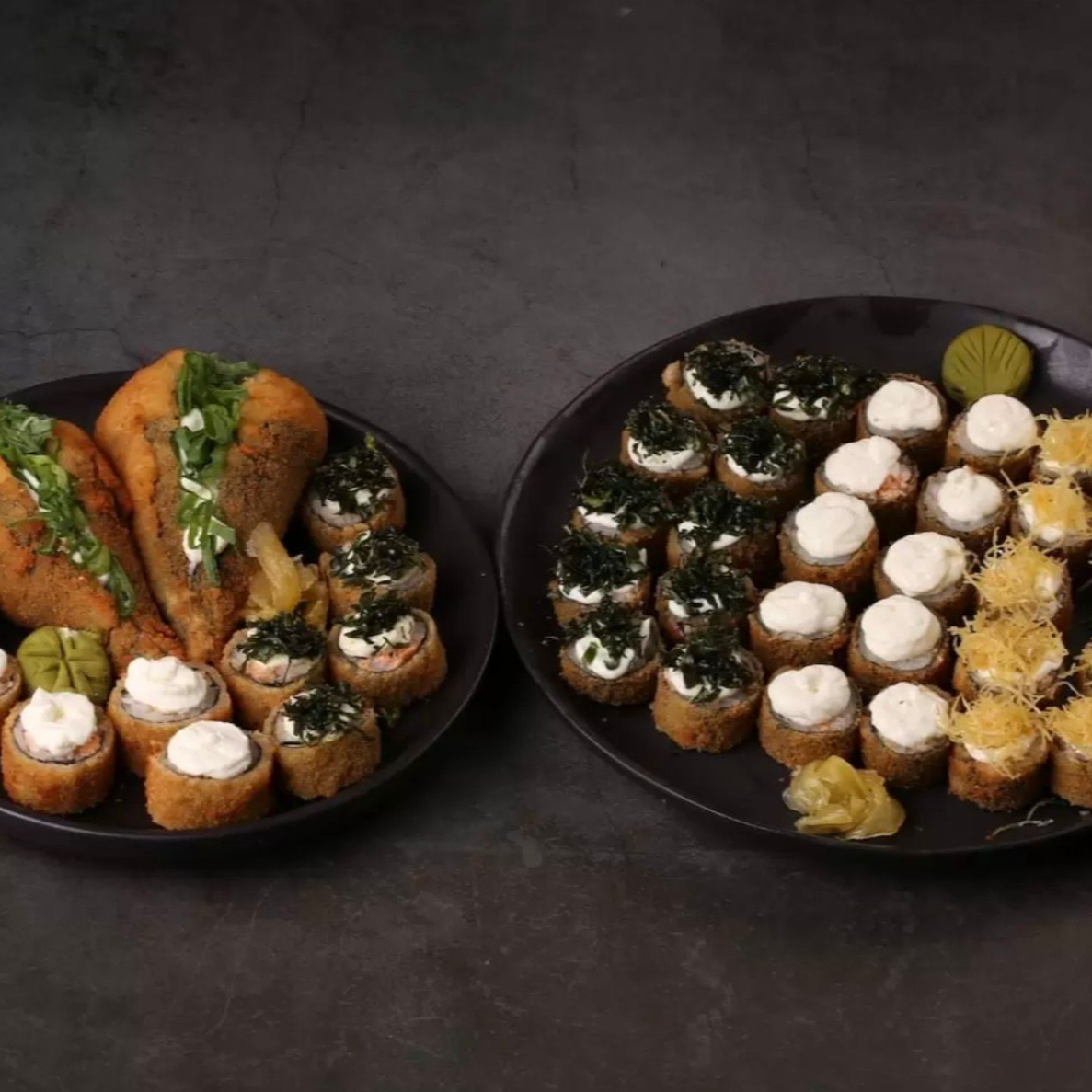 2 Temakis salmão empanados + 40 Hot Roll Crocantes