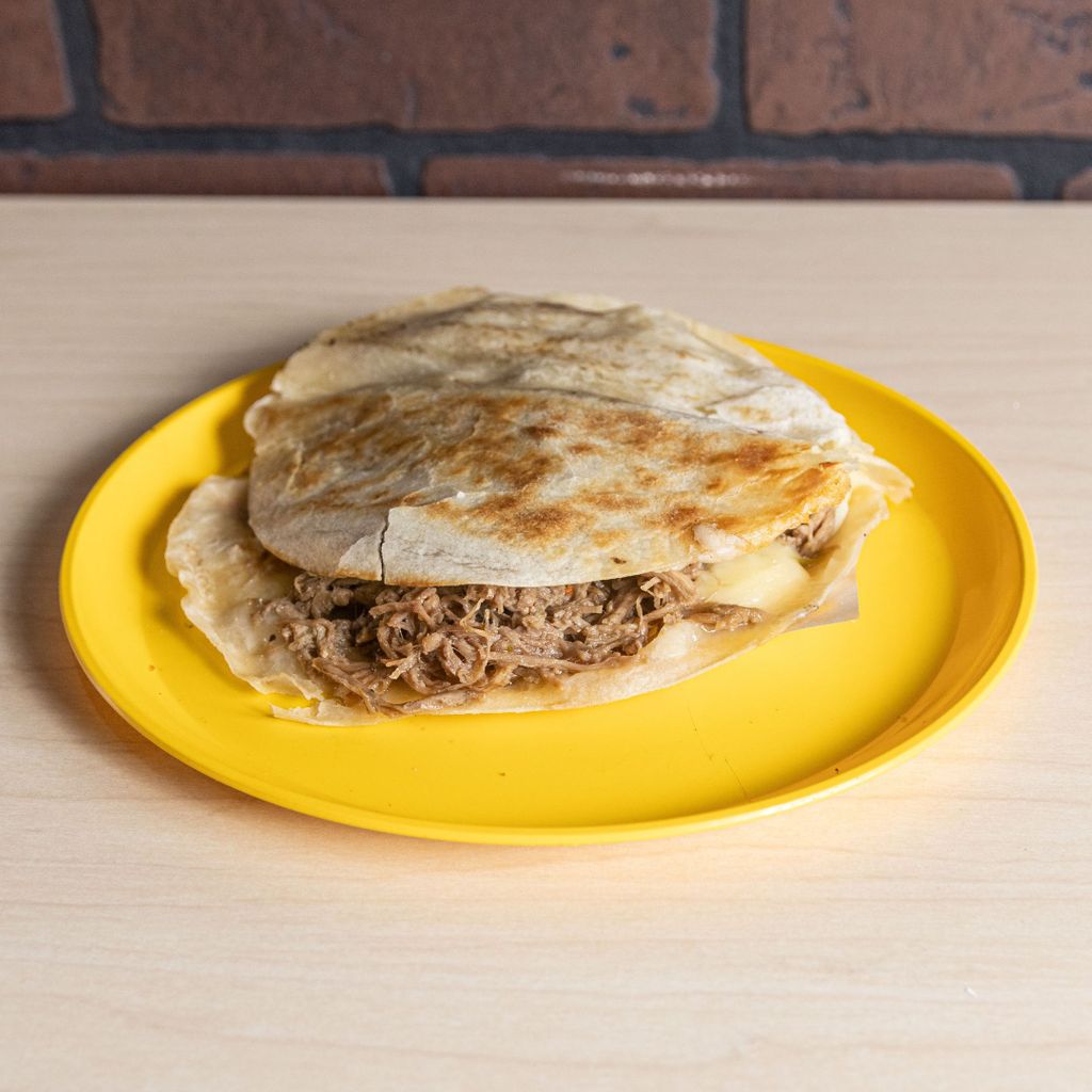 Quesadilla con guisado