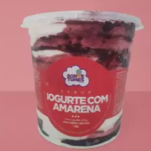 sabor unico e irresistivel: iogurte com uma cereja italiana espetacular