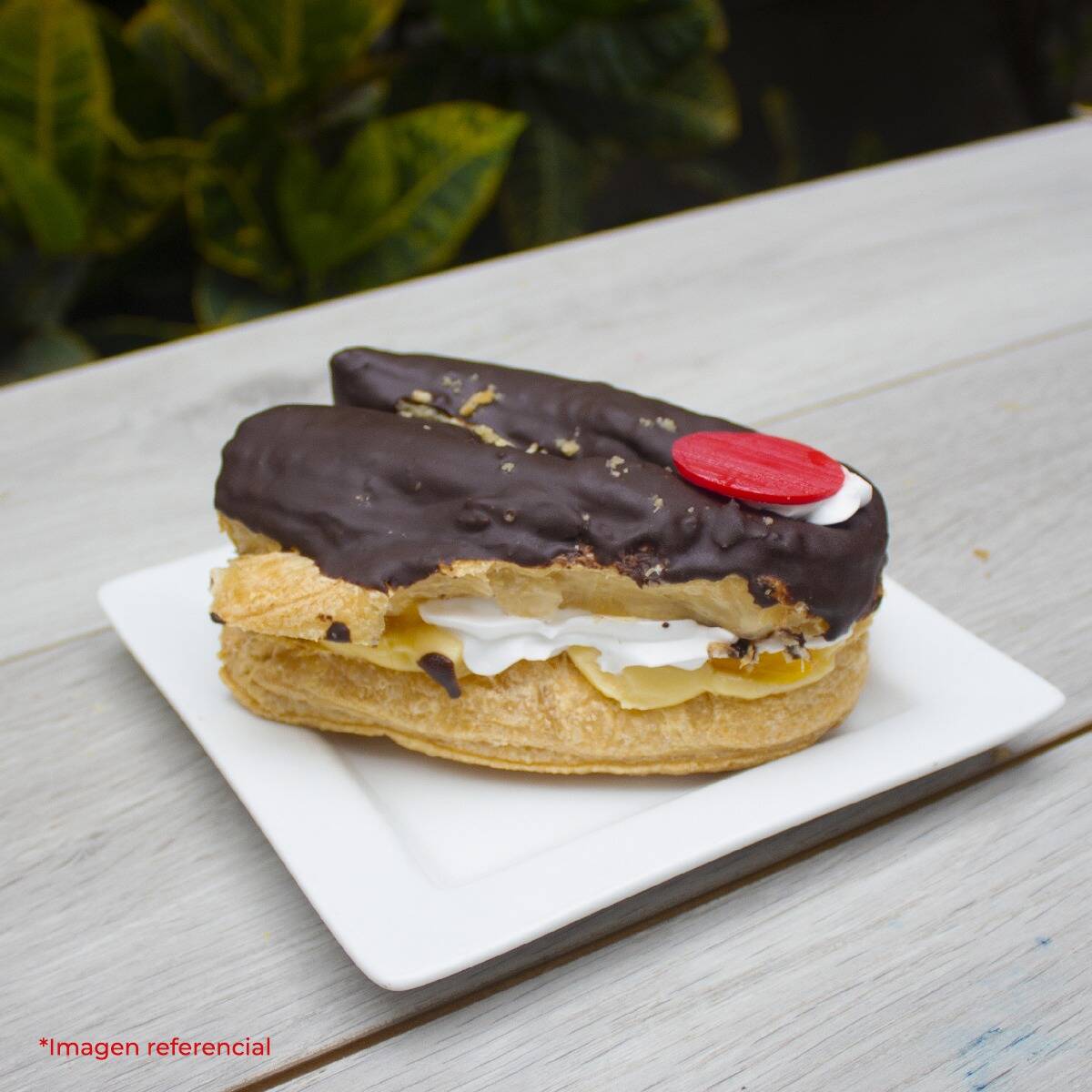 Herraje con Chantilly