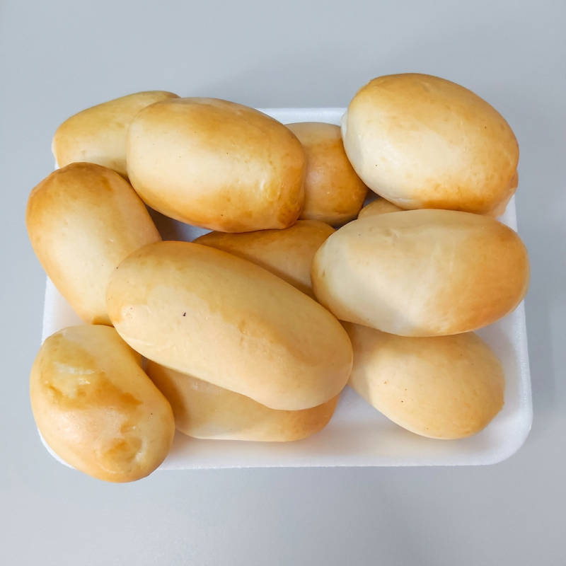 Deliciosas bisnasguinhas de massa semi-doce. Pacote com 7 unidades,aproximadadente 135 gramas