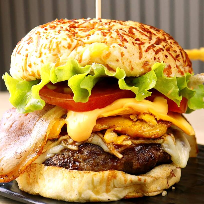 Burger Mixta 200gr + Papas