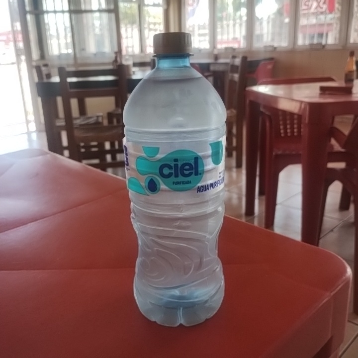 Agua natural