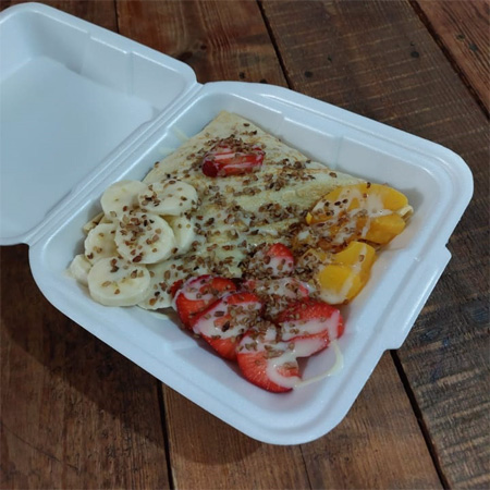 Crepa Combinada (2 Frutas) +  Frappé