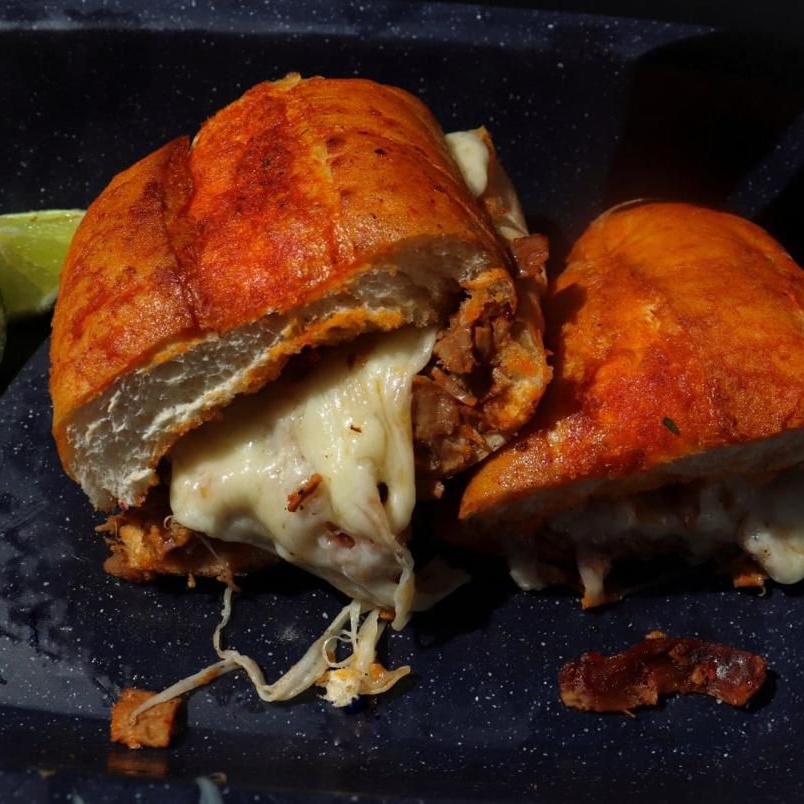 Torta de Birria