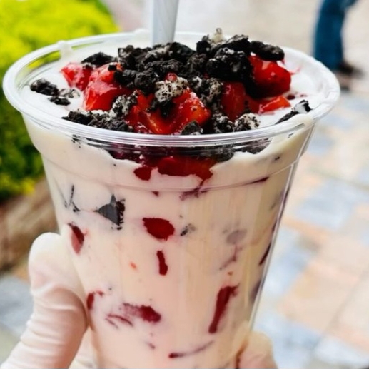 Fresas con Crema y OREO 12oz