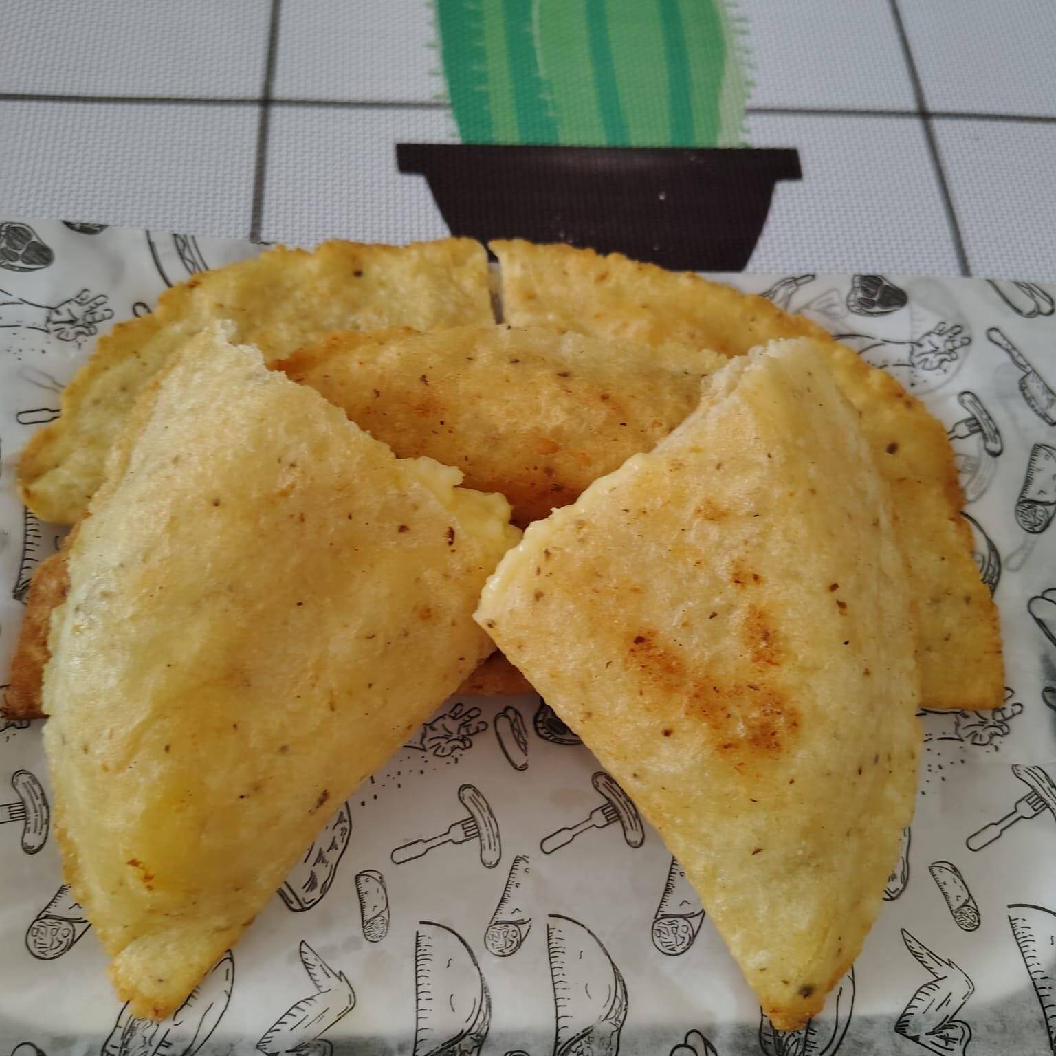 EMPANADAS DE JAMON Y QUESO