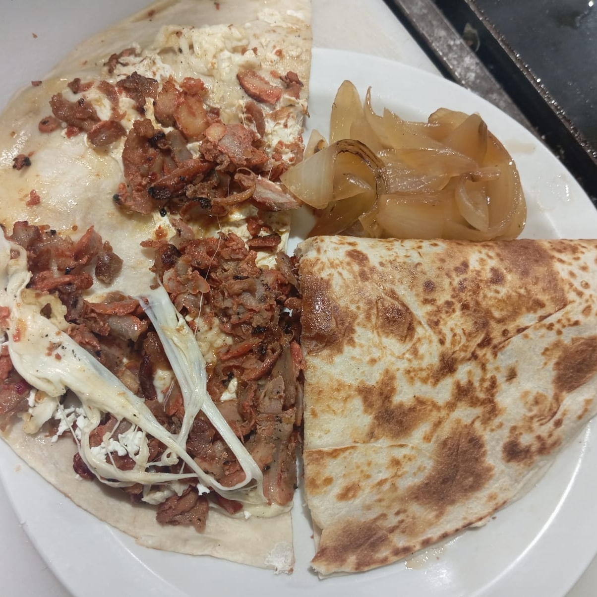 Quesadilla grande de pastor