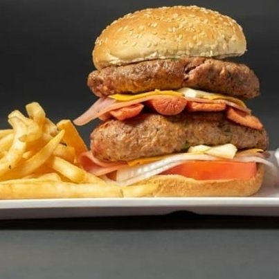 Hamburguesa Doble Carne con Papas