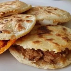 Gorditas de Maíz Deshebrada