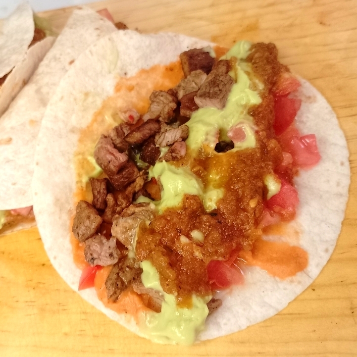 1 Taco de Carne con Papa y Chile de Harina