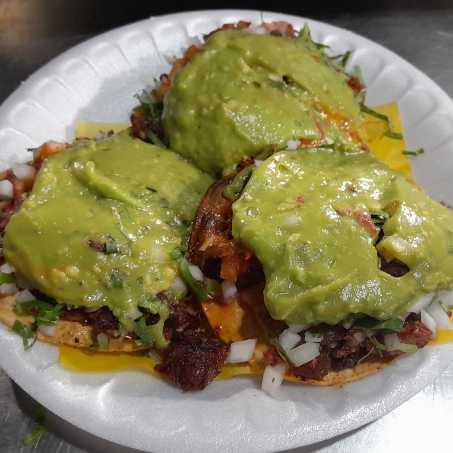 Tostada de Suadero