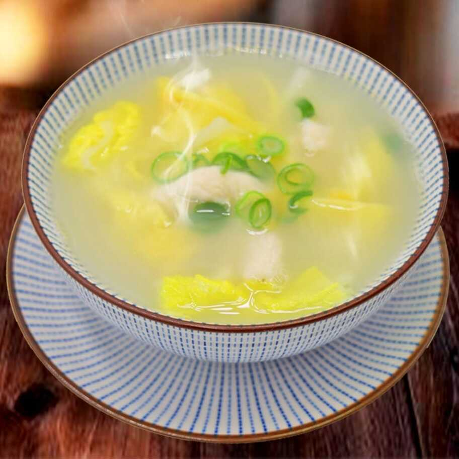 Sopa Wantan con Pollo