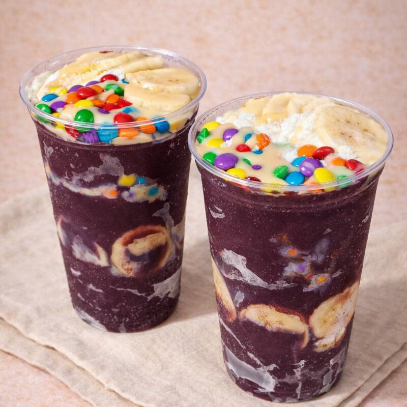 2 açaís de 550 ml com 5 adicionais gratis