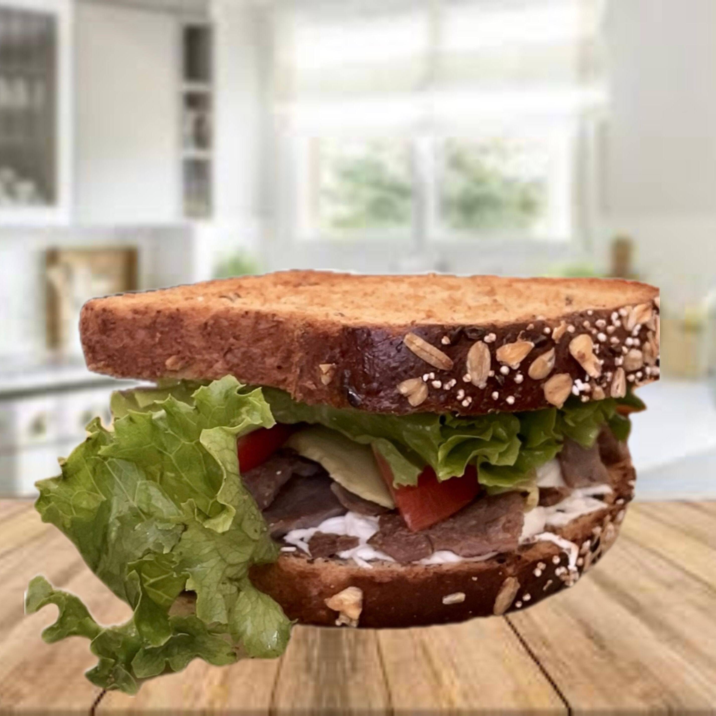 Sándwich Tasajo con quesillo