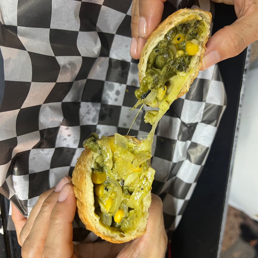 Rajas con Elote y Queso