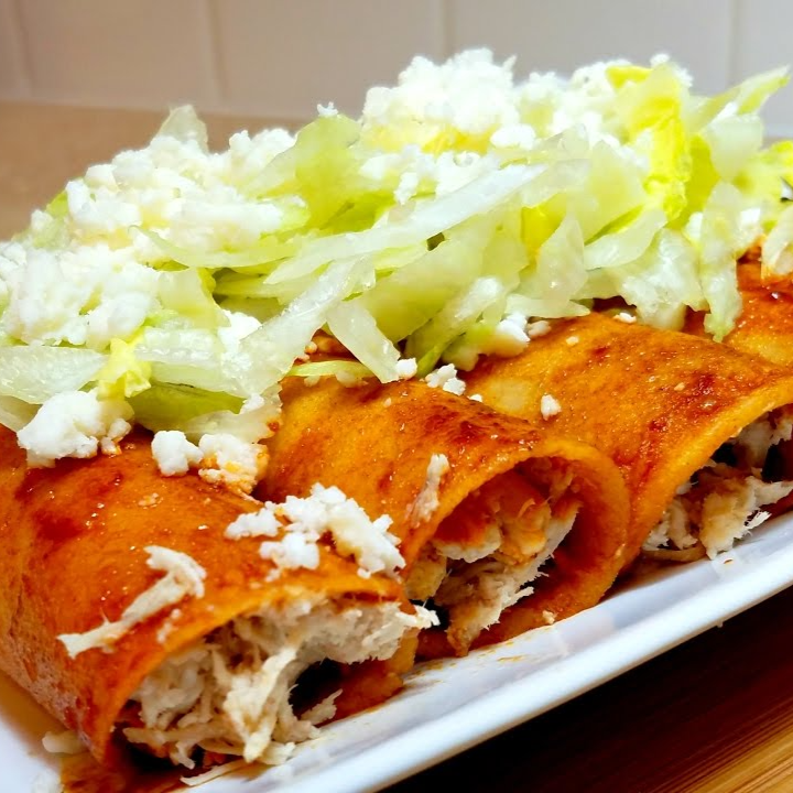 Enchiladas rojas