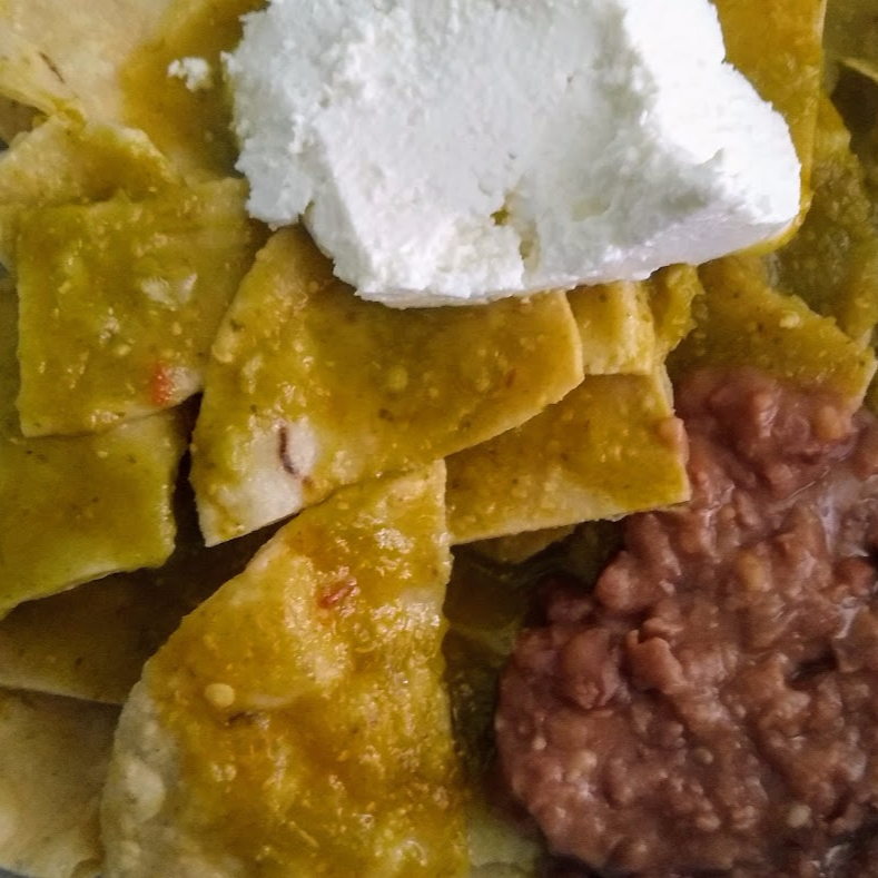 CHILAQUILES ROJOS O VERDES