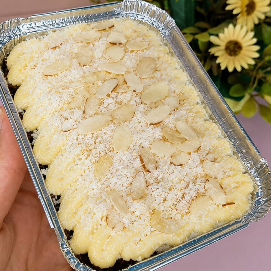 Brownie Rafaello: nosso delicioso brownie recebe uma irresistível camada de creme branco, coberta com coco ralado e finalizada com amêndoas crocantes por cima. Uma combinação sofisticada, cremosa e cheia de sabor em cada pedaço!
tags-------------------
Entrega rápida , desconto , promoção , 0,99 , 0800 , off , cupom , barato , melhor preço , oferta , frete grátis , descontão , preço baixo , Doces , bolos , brigadeiro , docinhos , kit festa , aniversario , bolo de pote , chocolate , morango , sobremesa natalina , Nutella , copo da felicidade , brownie , confeitaria , doceria , gourmet , bombom , piscina , ganache , caseiro , vovó , bento cake , vulcão , red velvet , trufas , banoffe , pudim , doce de leite , pão de mel , Oreo , Kit Kat , ferrero Rocher , cheese cake , tartelete , Ninho , cupcake , afogadinho , bolo , Ninho , brigadeirão , mini , cascão , gourmet , cone , dois amores