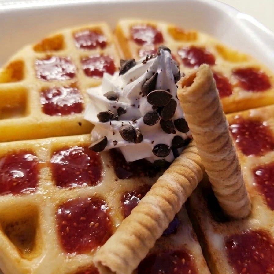 WAFFLE DE MERMELADA DE FRESA