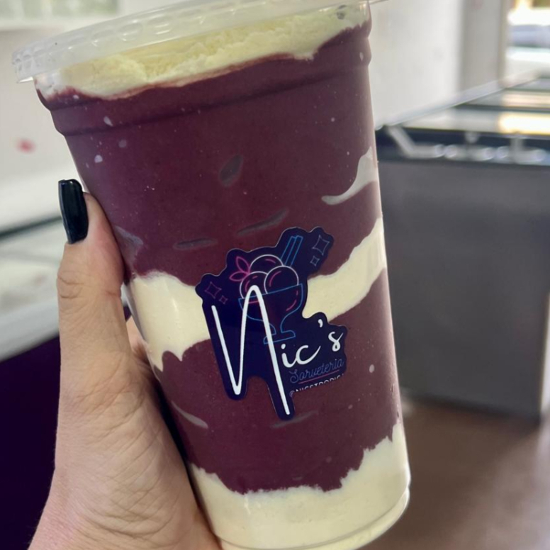 Cremosa, do jeitinho que a gente gosta, na medida certa pra nutrir e refrescar ! Com morango e leite condensado batidos juntos entre deliciosa camada de leite em pó! Nessa modalidade não alteramos os itens.