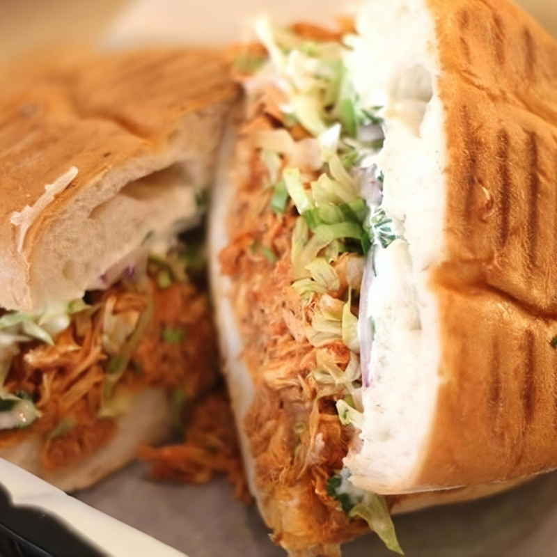 TORTA DE TINGA DE POLLO