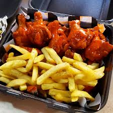 Alitas Búfalo 20 Uds con Papas Fritas