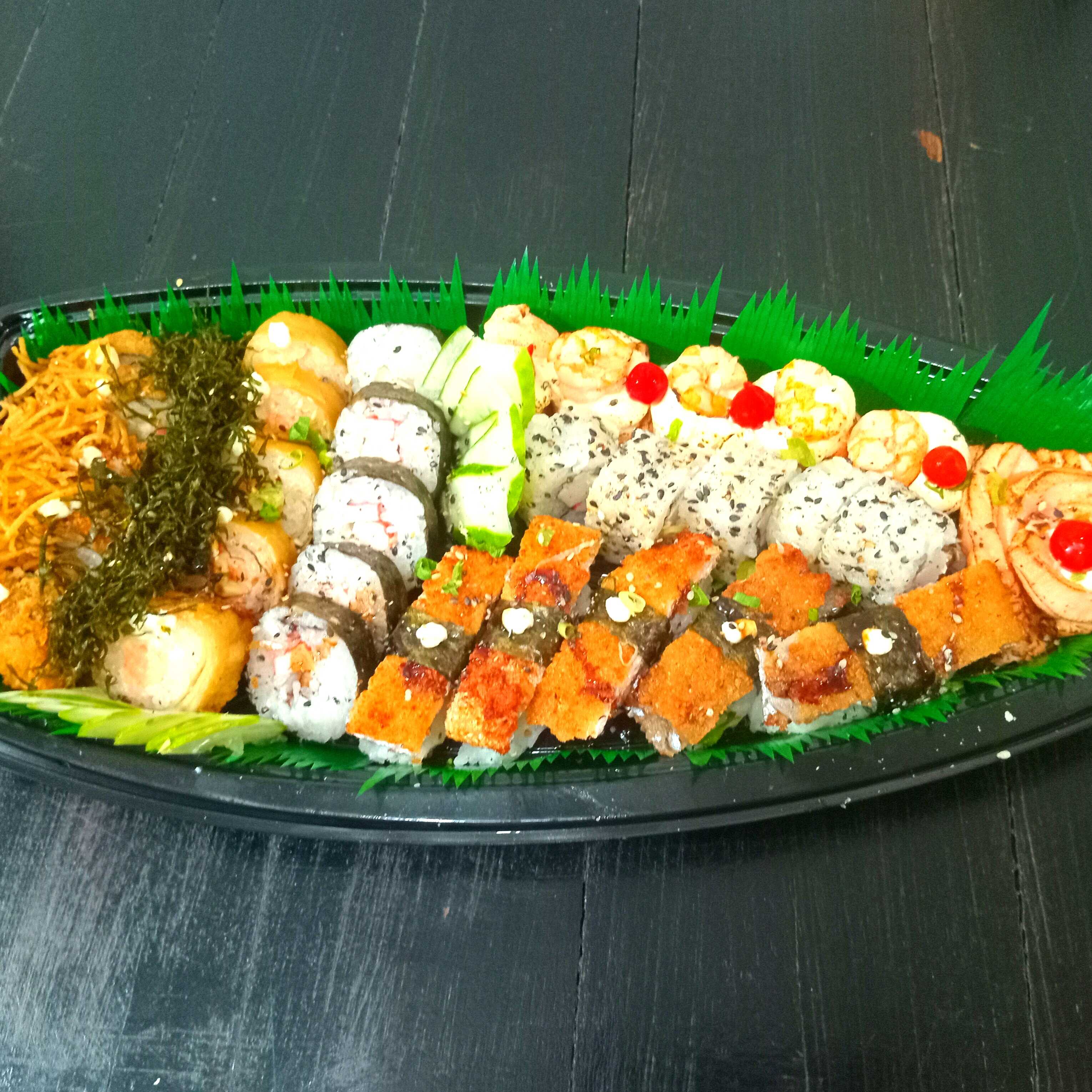 5 Sashimi, 5 Niguiri, 5 Uramaki, 5 Hossamaki, 5 Hot, 5 Carioca, 5 Joe