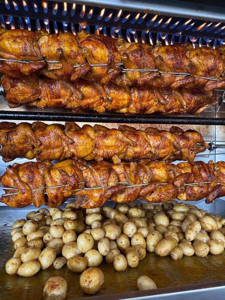 Pollos Rostizados y Carnes Asadas El Bago