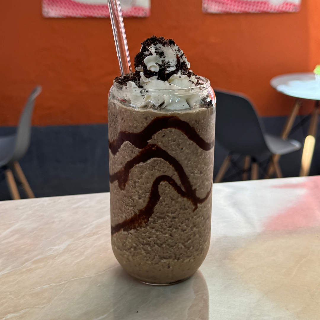 Malteada de chocolate-oreo