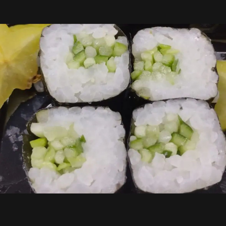 8 Unidades - Nori, Arroz e Pepino.