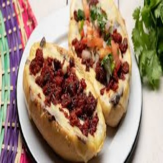 MOLLETES CON AGUA DE LIMON