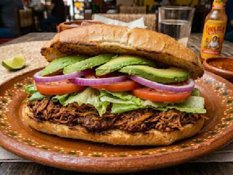 Tortas y nachos Roy's