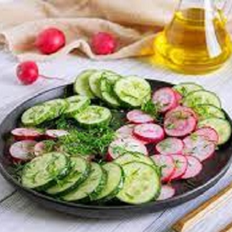 Ensalada de Pepino con Rábano
