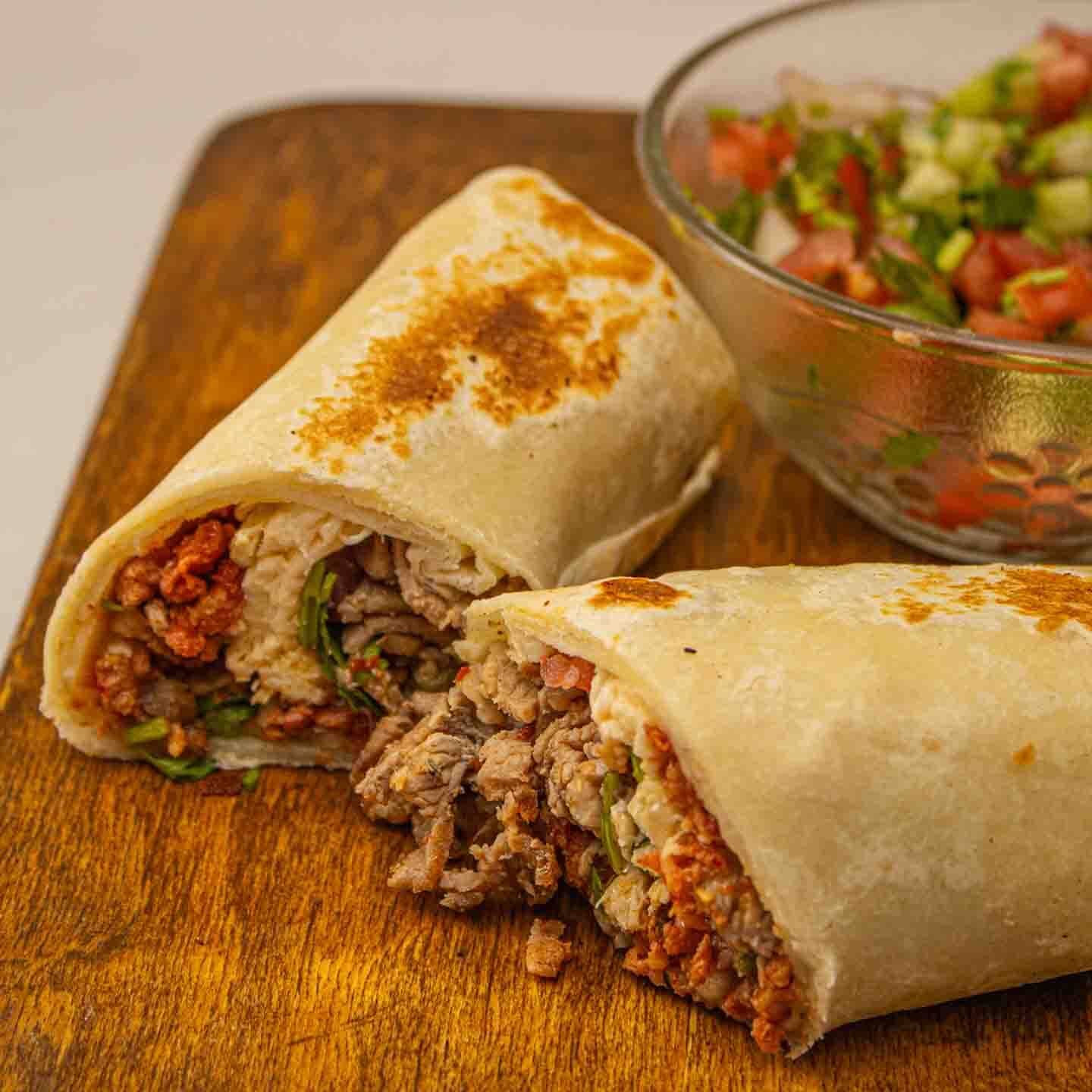 Ensalada + Burrito Campechano