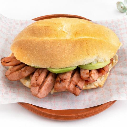 Torta de Salchicha con Queso
