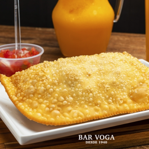 Saboroso Pastel de Calabresa com Requeijão