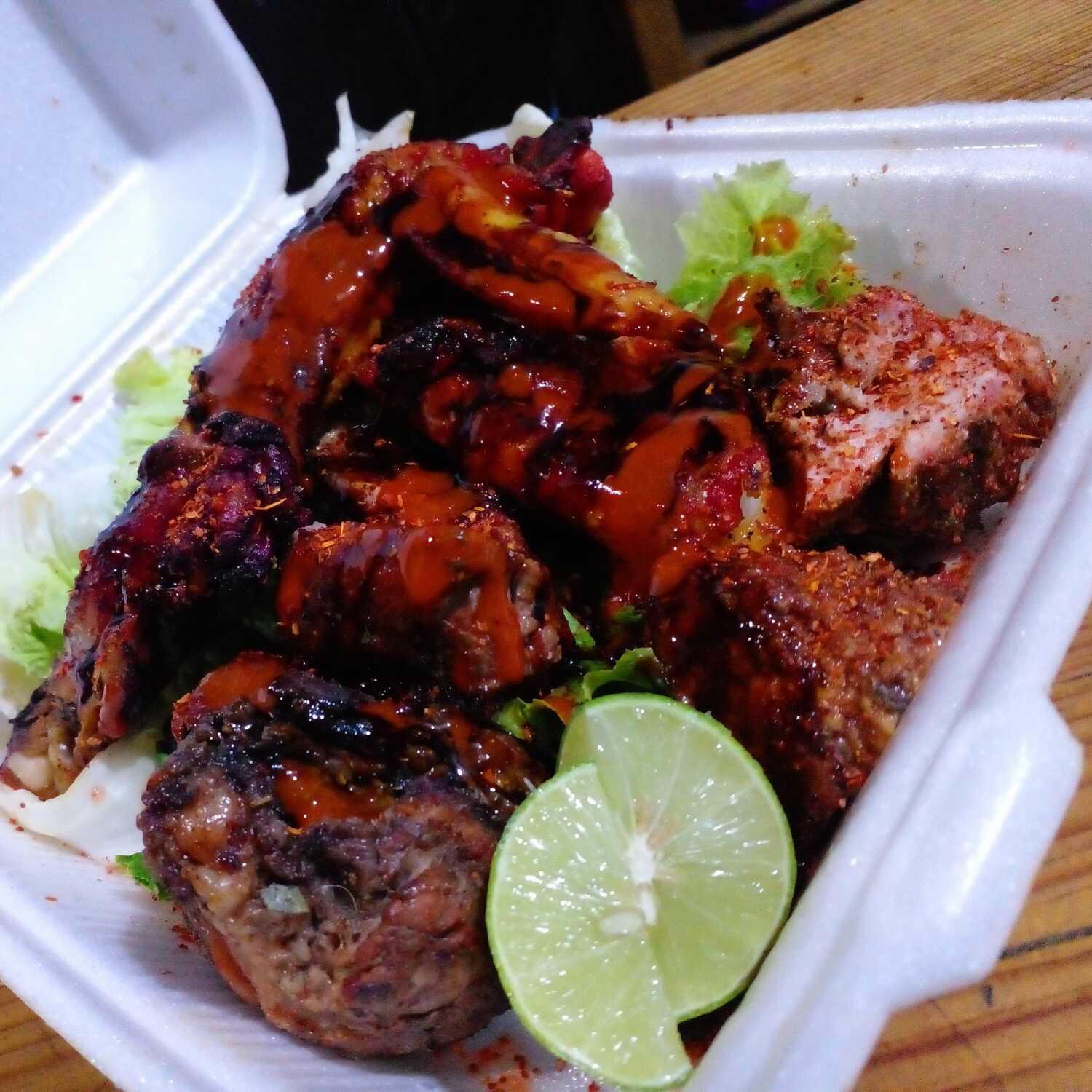 Alitas + Papas a la Francesa