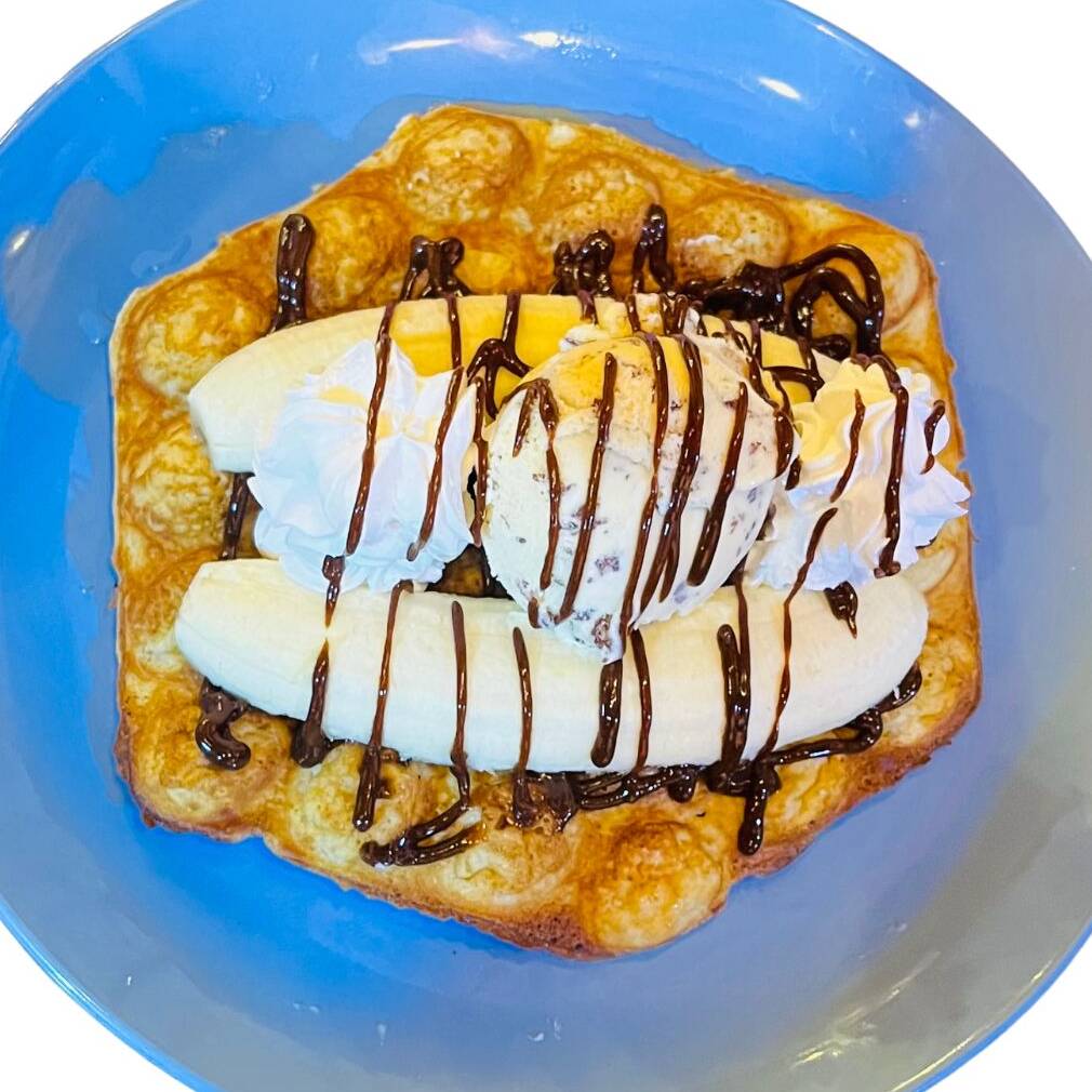 waffle banana split