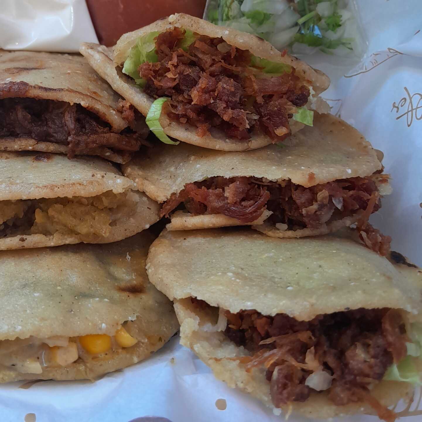 Gorditas de Birria