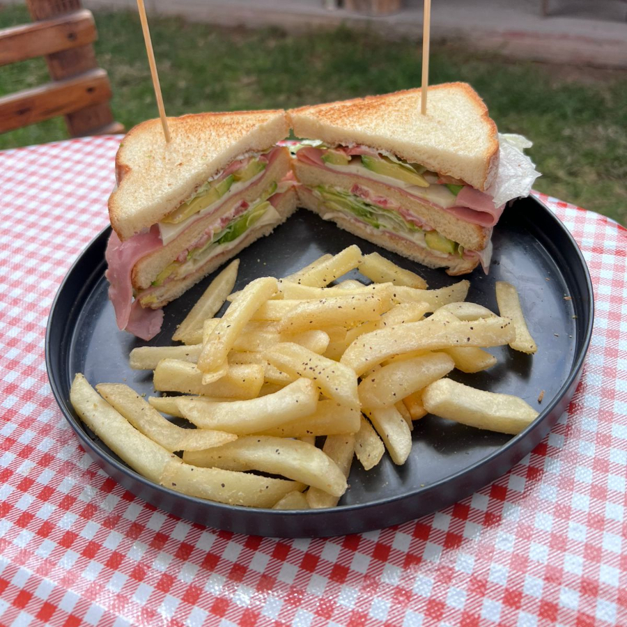 CLUB SANDWICH