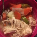 Consomé con Pieza de Pollo 1/2 Litro (Muslo)