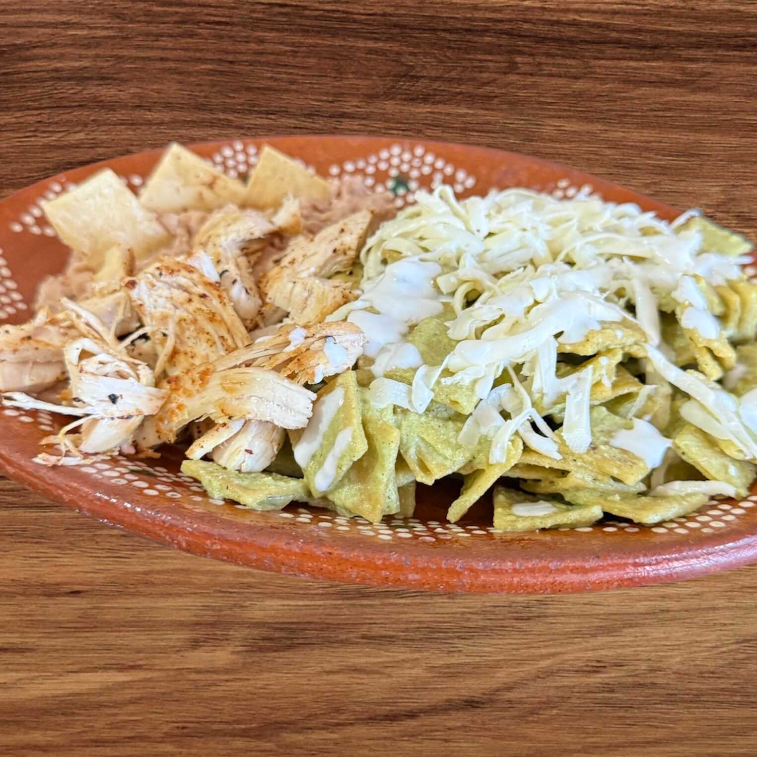 CHILAQUILES CON POLLO