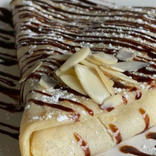 Crepa de NUTELLA y Crema de Almendra.