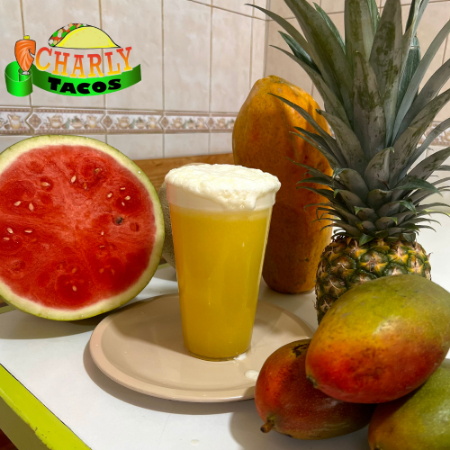 1 Litro de Agua de Frutas