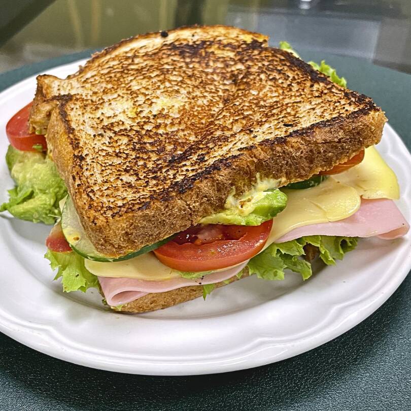 SANDWICH JAMON DE PIERNA