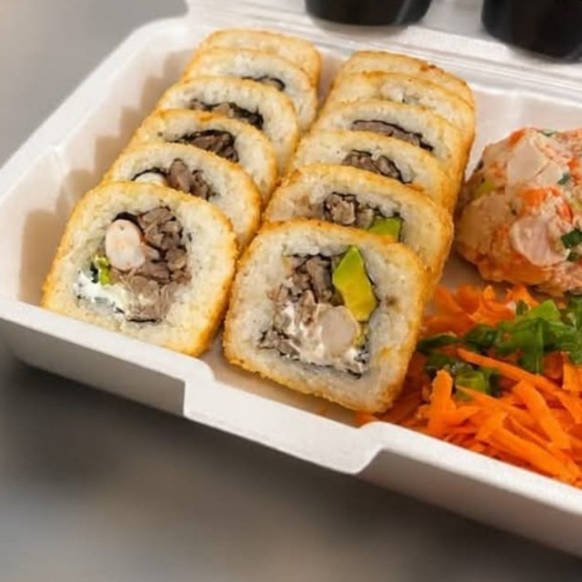 Mar y Tierra Roll