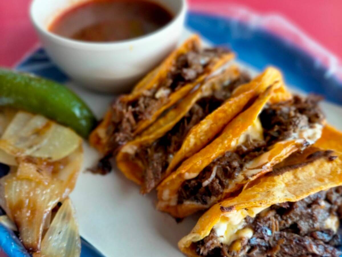 Birria Los Compadres